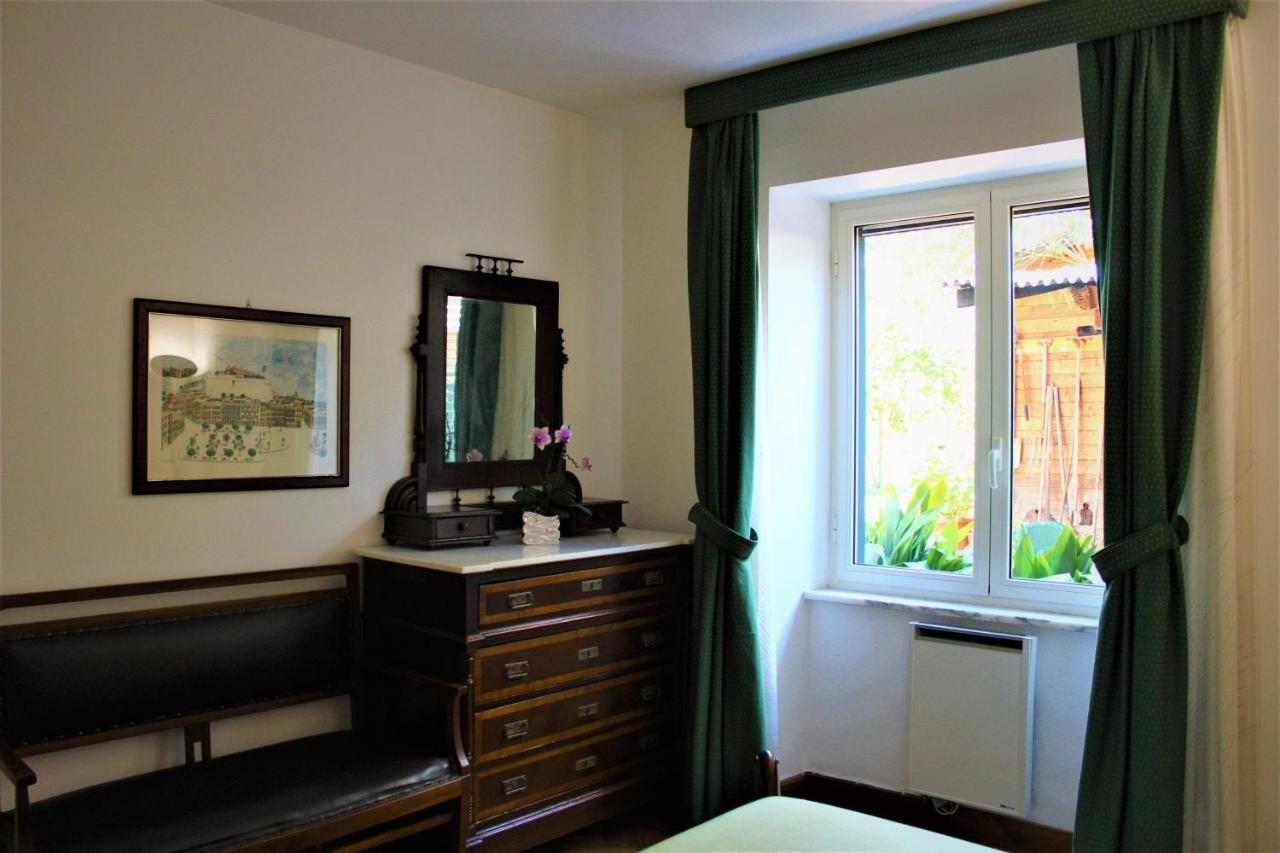 La Tinaia Country house *