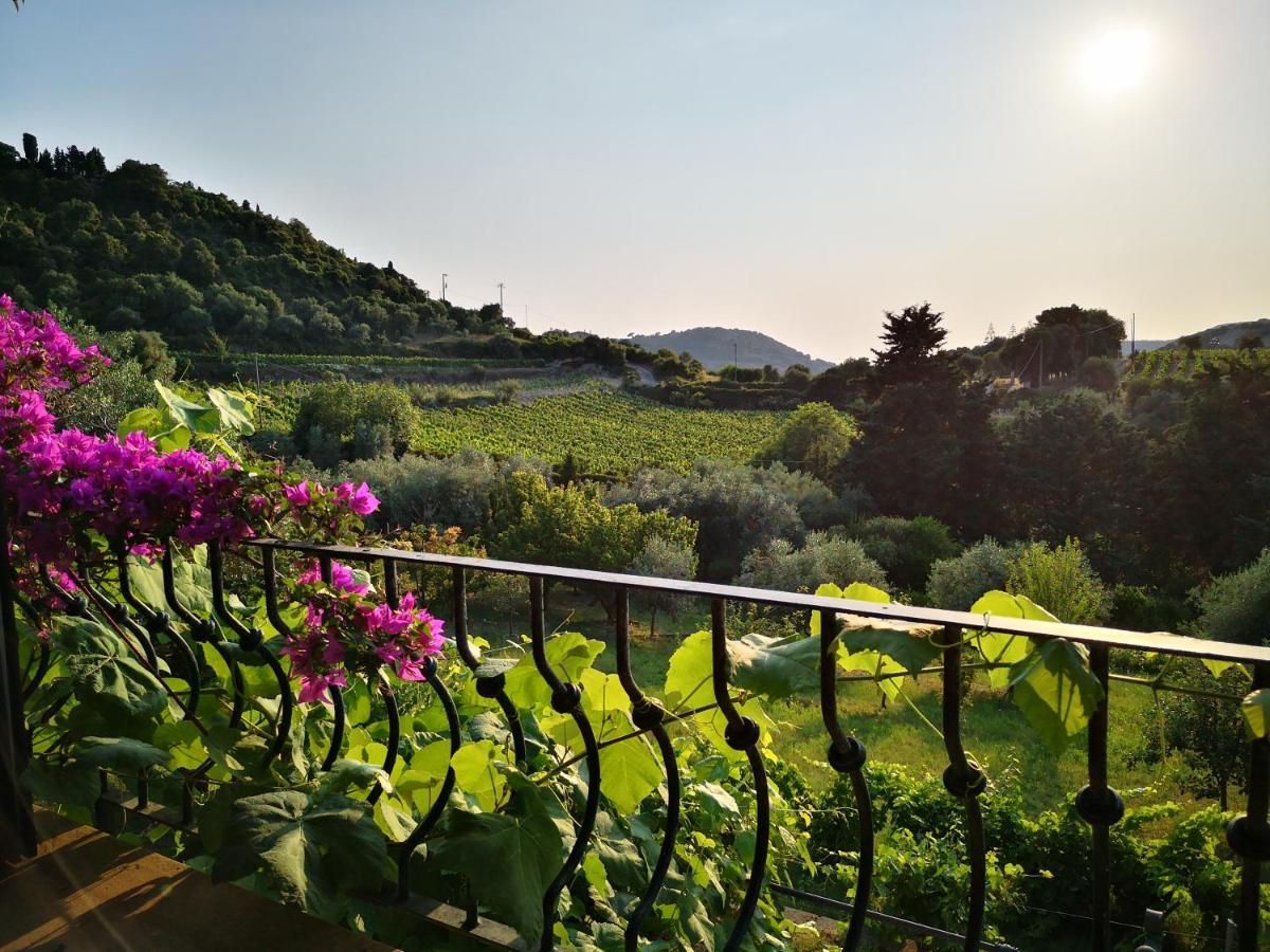 La Tinaia Country house *
